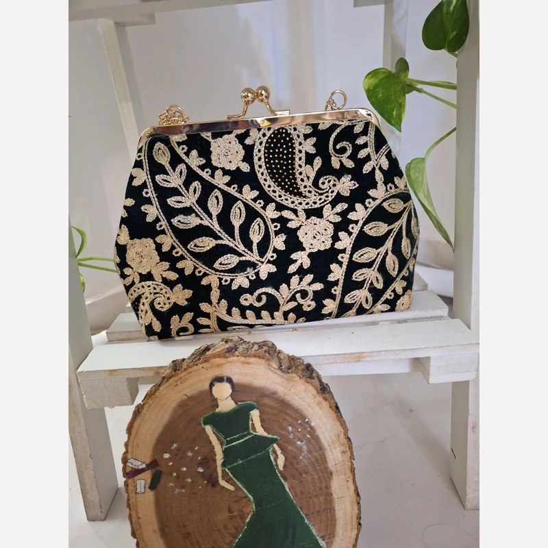 کیف مجلسی زنانه سوزندوزی